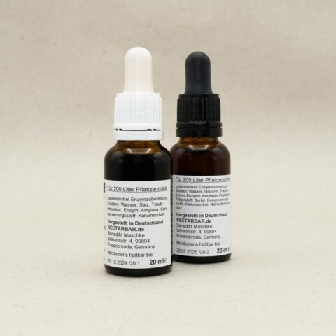 Enzyme N1 und N2 in der Pipettenflasche jeweils 20ml zum Selbermachen von 200 Liter Hafermilch, Seitenansicht
